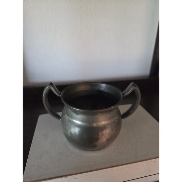 Jennings Brothers Minuet Pewter Creamer & Sugar Set Vintage Early Americana - Picture 7 of 9
